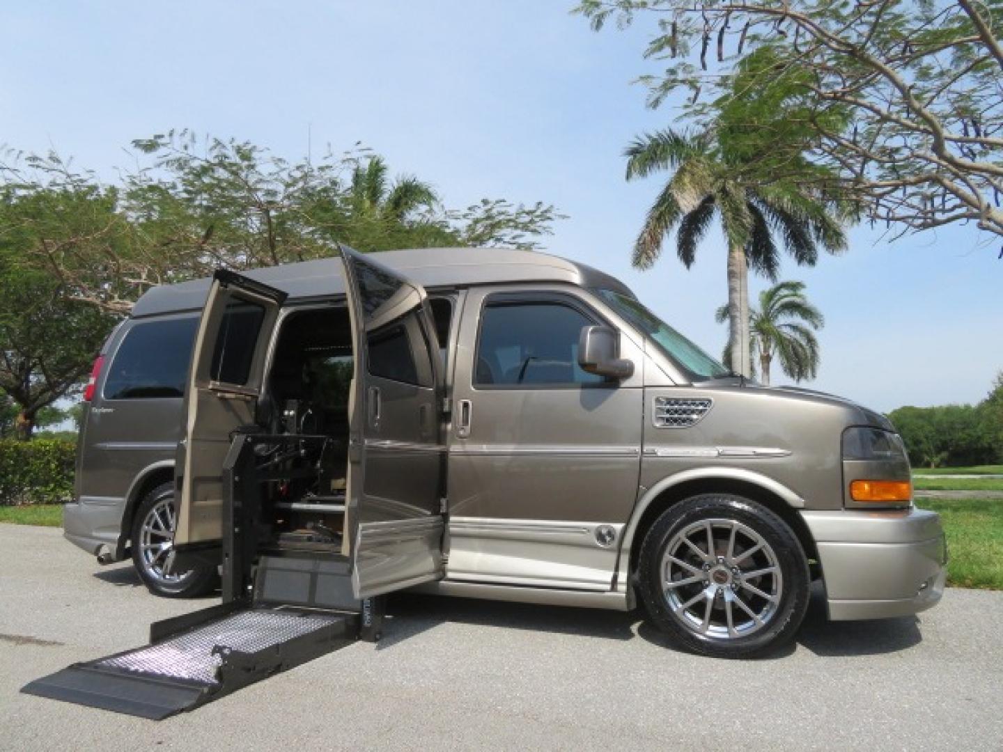 2013 /Beige Two Tone GMC Savana RV G1500 3LT (1GDS7DC45D1) with an 5.3L V8 OHV 16V engine, 4-Speed Automatic transmission, located at 4301 Oak Circle #19, Boca Raton, FL, 33431, (954) 561-2499, 26.388861, -80.084038 - You are looking at a Gorgeous 2013 GMC Savana 1500 High Top Conversion Van Explorer Limited SE Package Handicap Wheelchair Conversion Van with 72K Original Miles, Side Entry Braun Millennium Series Wheelchair Lift, Rubber Floor, Q-Straint Tie Down System, Navigation, Back Up Camera, Huge flat Screen - Photo#40